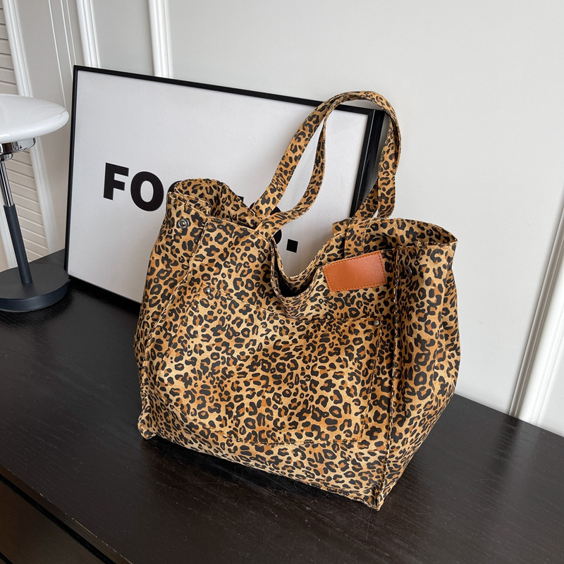 Leopar Desenli Bez Çanta Vinta - Shopper Tote Canvas incelemesi ve fiyatı